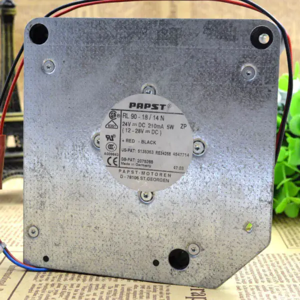 PAPST RL90-18/14N 24V 210MA 5W 2-Draht 120*120*37MM 12037