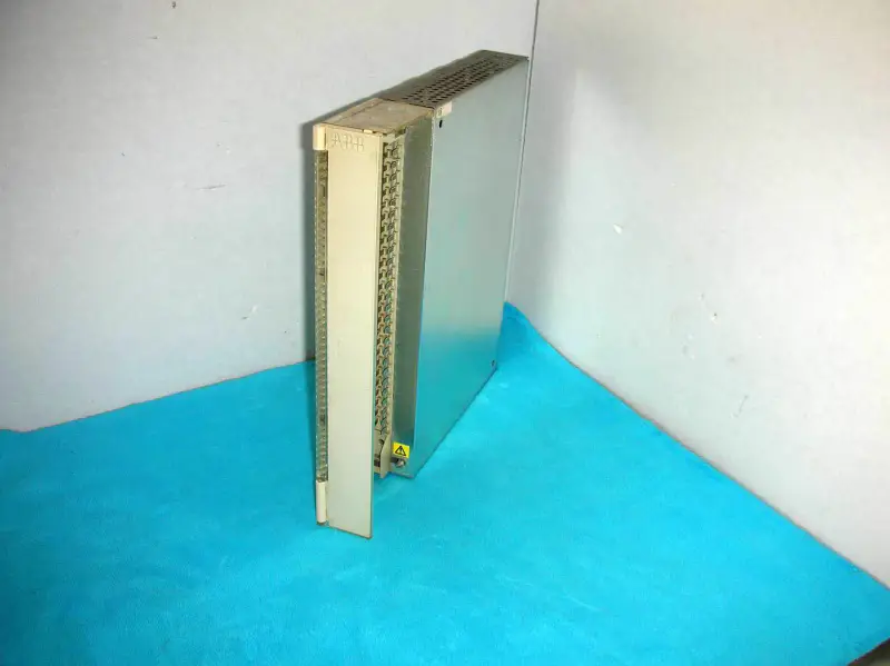 ABB ANALOGER AUSGANG 3BHT300008R1 AO610
