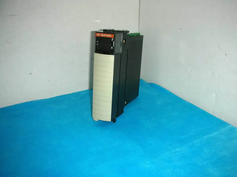 ALLE BRADLEY 1756-OW16I A 1756-OW16I/A