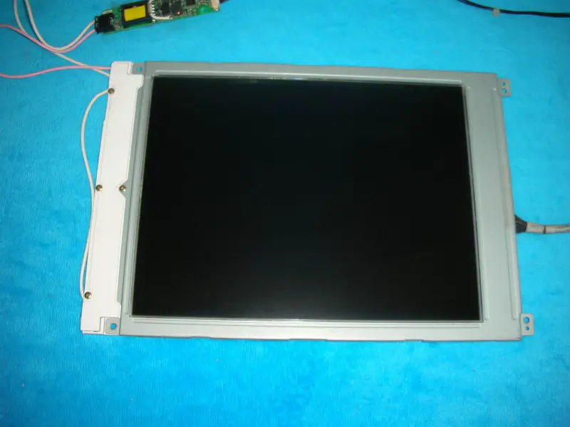 SHARP LM64P83L