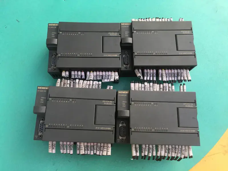 6ES7 214-1AD23-0XB8 8- Siemens SPS
