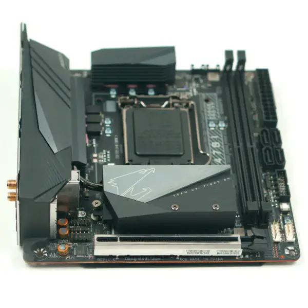 Gigabyte H470I AORUS PRO AX Hauptplatine LGA1200 DDR4