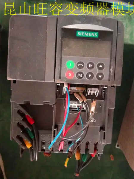 Siemens 6SE6420-2UD22-2BA1 /2.2KW 380V