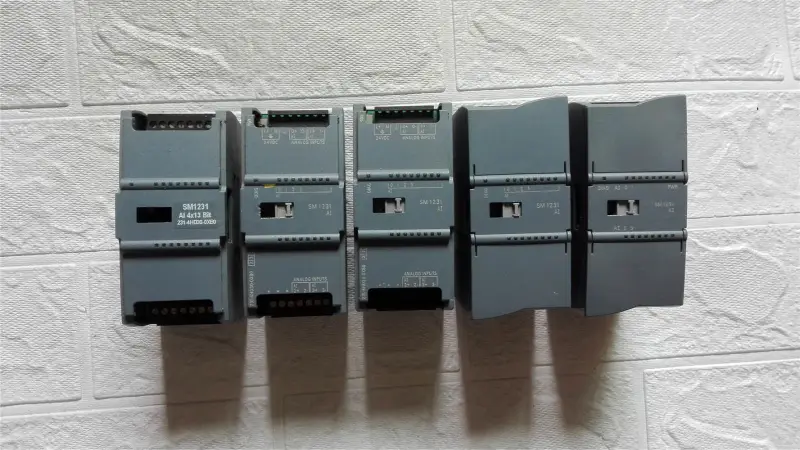 SM 1231 6ES7231-4HD30-0XB0