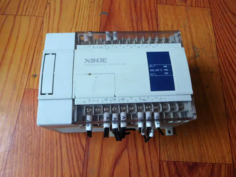 XINJE PLC XC3-24T-D