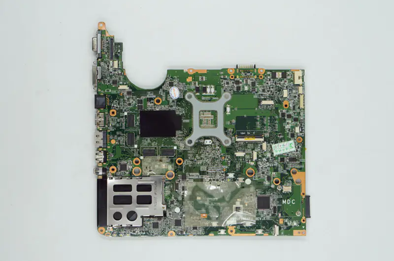HP Plavilion DV7-3000 DV7T-3000 605698-001 DA0UP6MB6F0 GT320M Hauptplatine