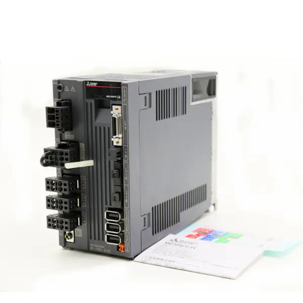 Mitsubishi MR-J4W3-444B ac Servo-Verstärker Japan Außenbordmotor