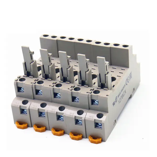 Günstiger Preis Omron PLC Terminal Connector P2RF-08-E