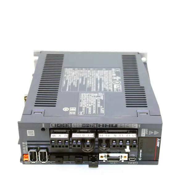 750W Cnc-Steuerung und Mikro-Universal-Servoantriebe Mitsubishi MR-J4-70B-RJ020