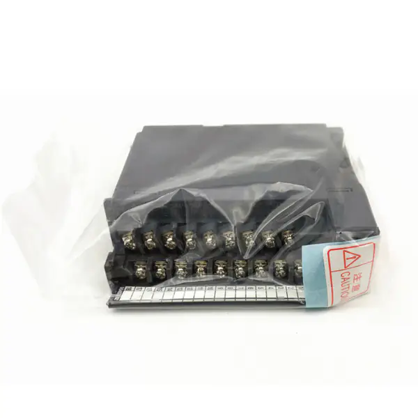 Mitsubishi Q68ADI PLC Analoges Eingangsmodul