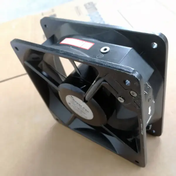ROYAL T655DG Ventilator