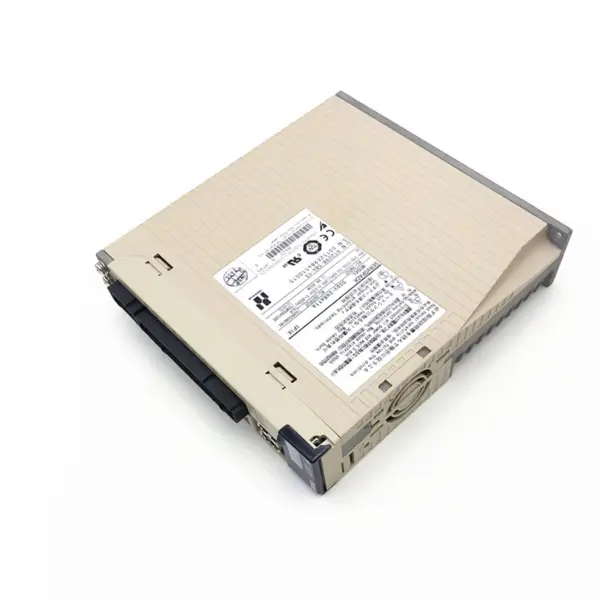 400W Yaskawa SGDV 11Type Serie Ac Servo Motor Drive SGDV-2R8A11A