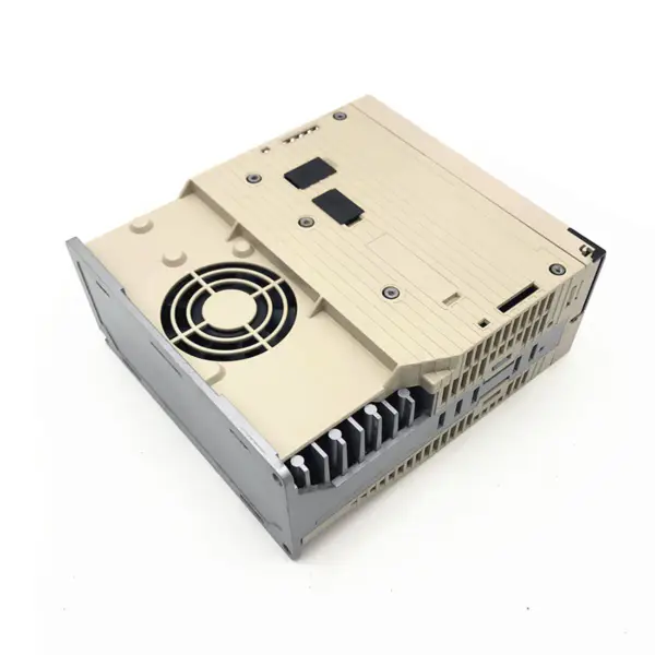 1KW Yaskawa Ac Servo Motor Drive SGDV 11Type Serie Servopack Treiber SGDV-7R6A11A