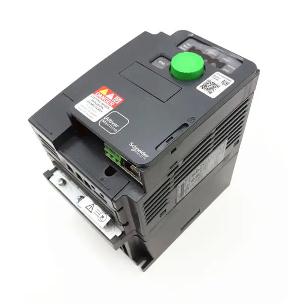ATV320 Serie AC Drives Wechselrichter ATV320U15N4C 1.5KW für Schneider Typ C2 EMC Filter Industrieautomation Dreifach IP20