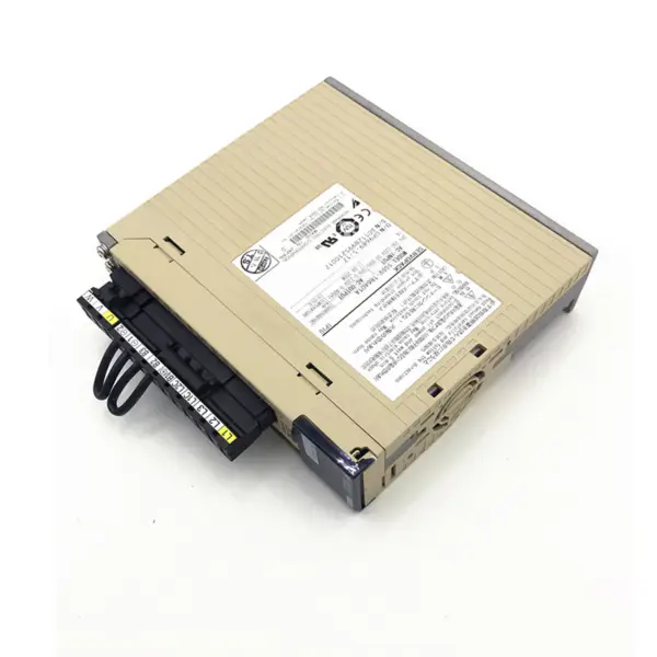 200W Yaskawa SGDV Serie Ac Servo Motor Drive SGDV-1R6A01A