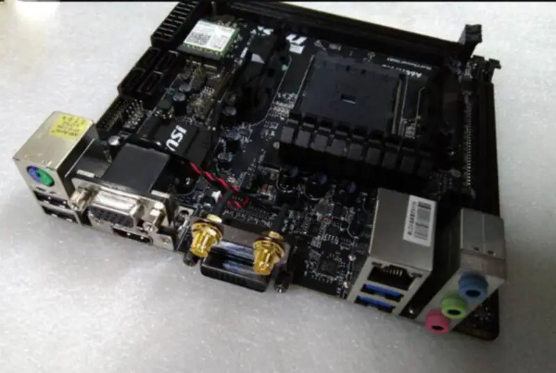 MSI A68HI AC FM2+ Mainboard unterstützt WIFI HTPC mini-ITX