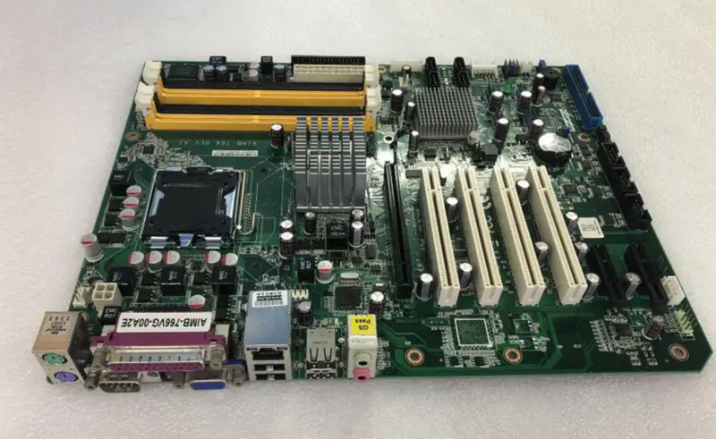 Advantech AIMB-766 REV.A2 AIMB-766VG-00A2E 08GSAQ35001107 Hauptplatine