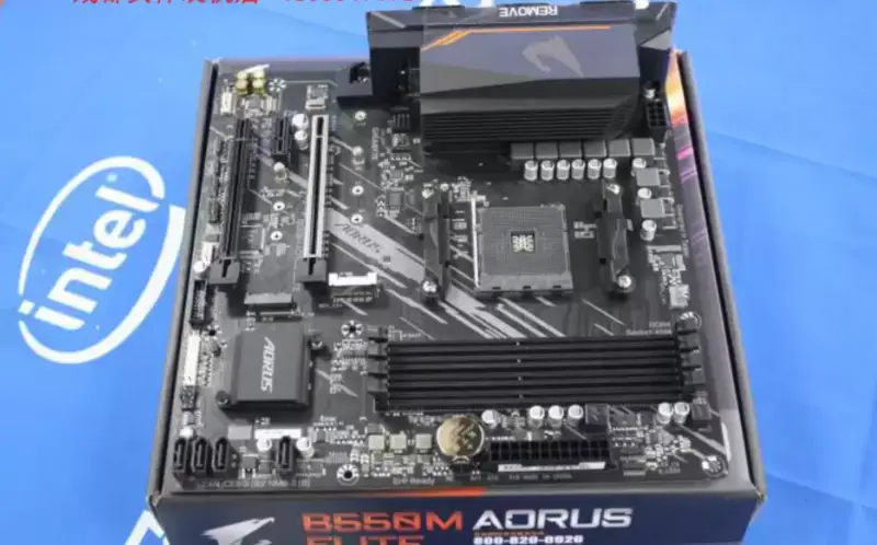 Gigabyte B550M AORUS ELITE Hauptplatine