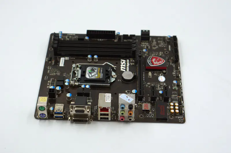 MSI B85M Night ELF Mainboard LGA 1150 /6GB M-ATX