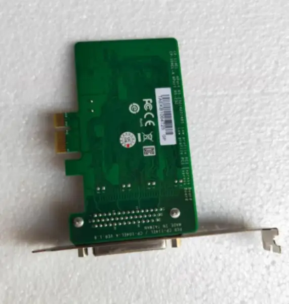 MOXA CP-104EL-A 4 serielle Anschlüsse RS-232 2U-Gehäuse PCI-E Multiserielle Port-Karte CP-104EL