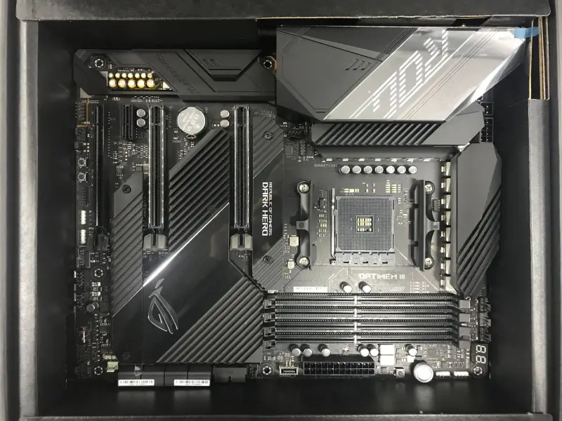 Asus Crosshair VIII Dark Hero C8DH Mainboard