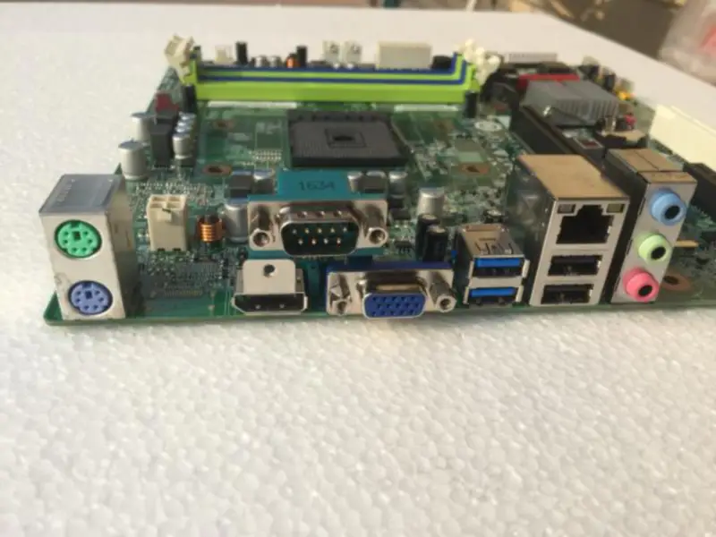 Lenovo M79 A78M D3F3-LM2 V:1.0 Desktop-Motherboard
