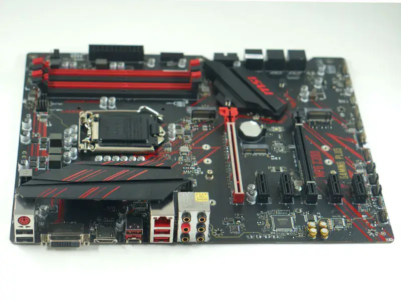MSI MPG Z390 GAMING Plus Mainboard