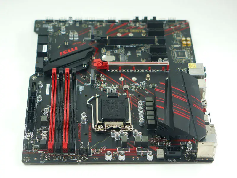 MSI MPG Z390 GAMING Plus Mainboard