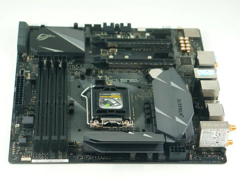 Asus STRIX Z270G GAMING Mainboard LGA1151 DDR4 64GB M-ATX