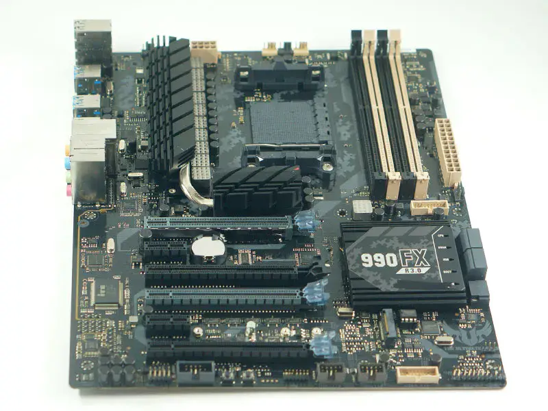 Asus TUF SABERTOOTH 990FX R3.0 Hauptplatine