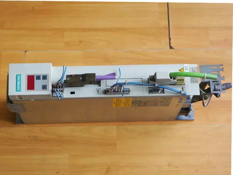 Siemens 6SE7016-0TP50-Z UMRICHTER