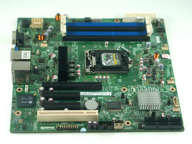 Intel S1200BTS Hauptplatine