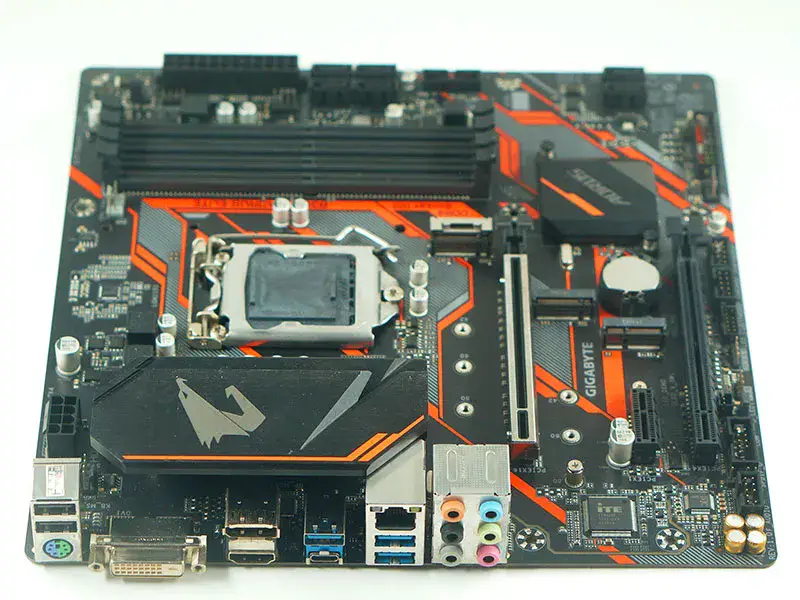 Gigabyte B365M AORUS ELITE Hauptplatine