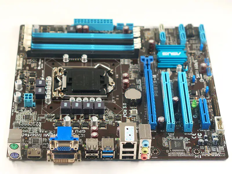 Asus P8B75-M Hauptplatine LGA 1155 DDR3
