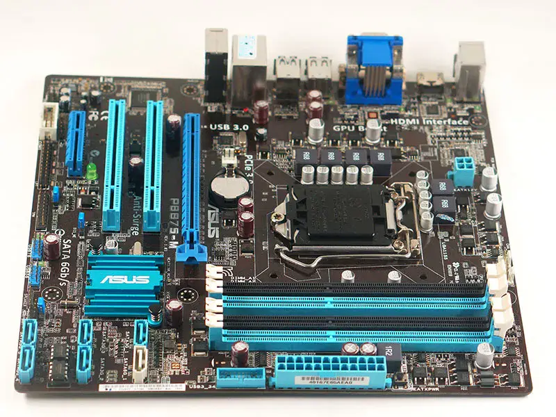 Asus P8B75-M Hauptplatine LGA 1155 DDR3