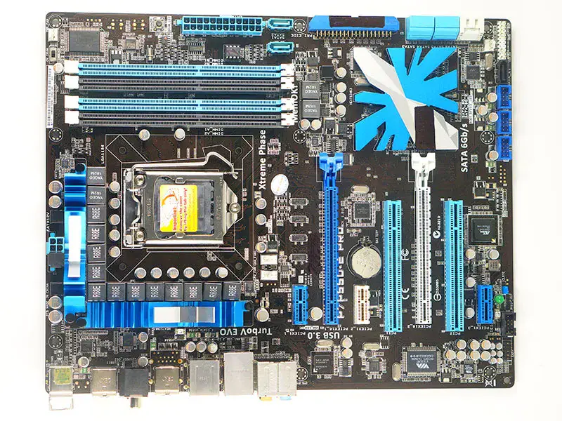 Asus P7P55D-E PRO LGA 1156 Intel P55 Hauptplatine