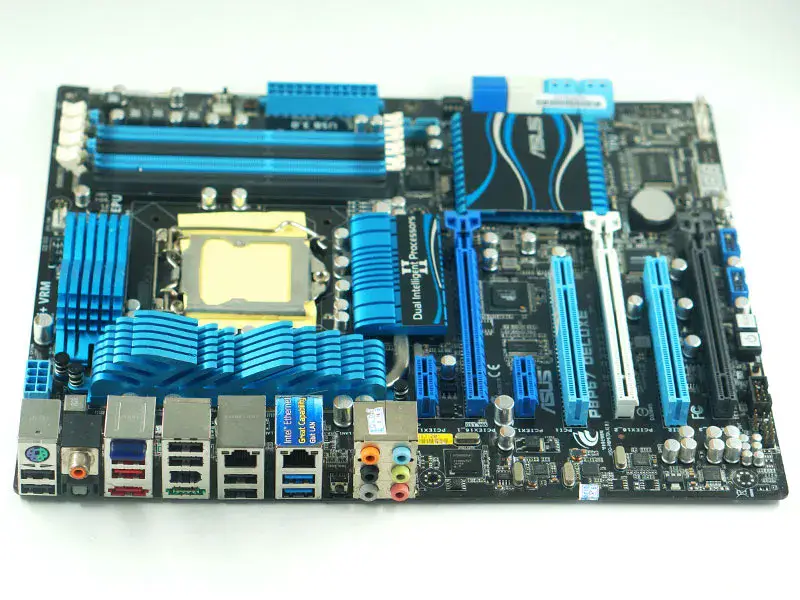 Asus P8P67 DELUXE LGA1155 P67 Hauptplatine