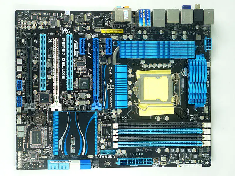 Asus P8P67 DELUXE LGA1155 P67 Hauptplatine