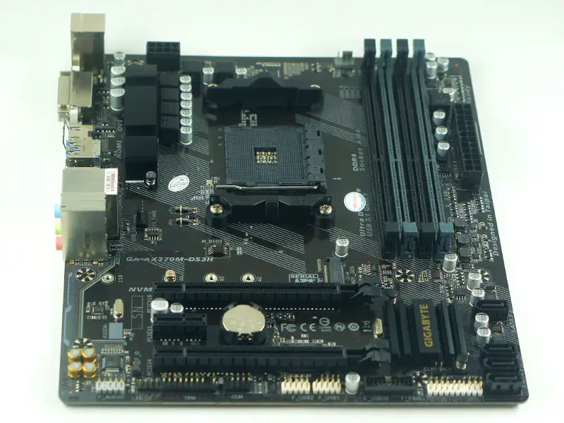 GIGABYTE GA-AX370M-DS3H Hauptplatine
