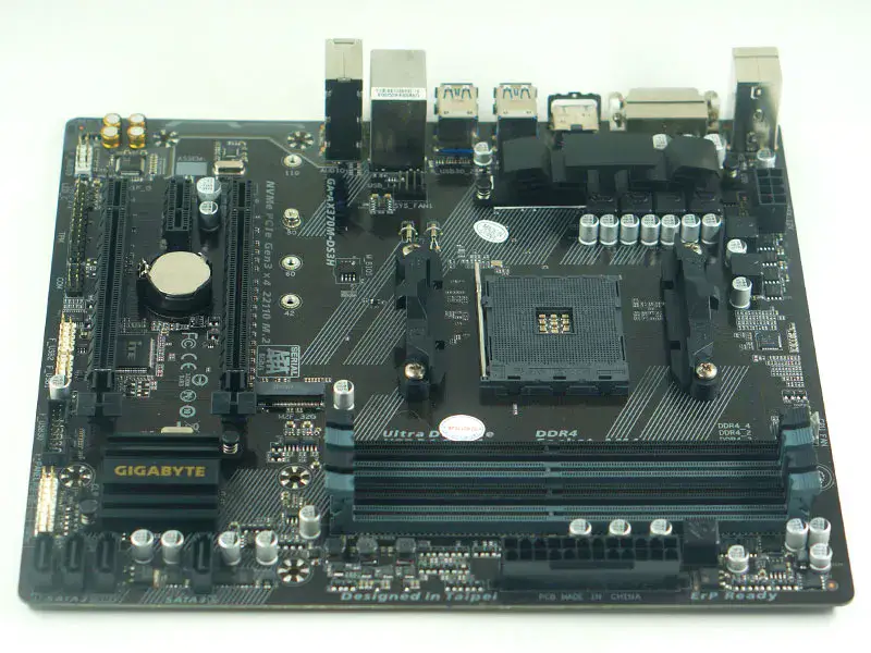 GIGABYTE GA-AX370M-DS3H Hauptplatine