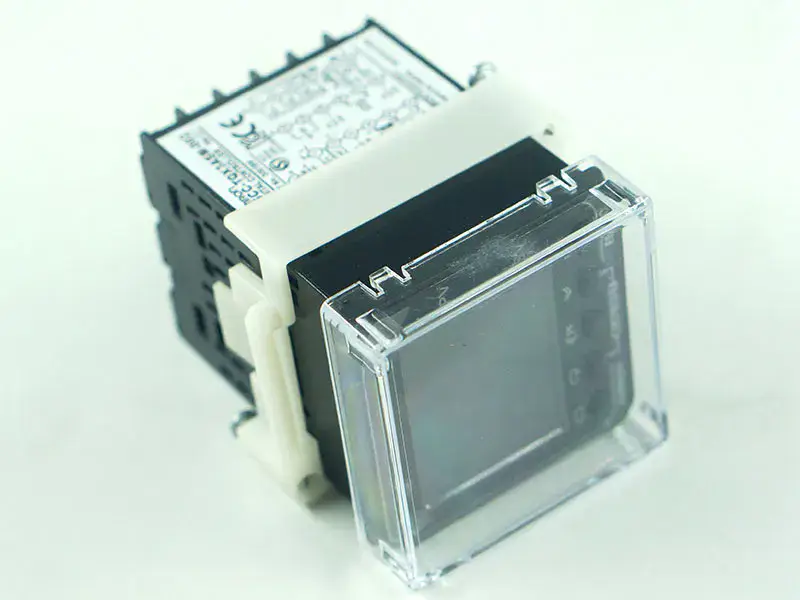 Omron E5CC-TQX3ASM-002 Temperaturregler