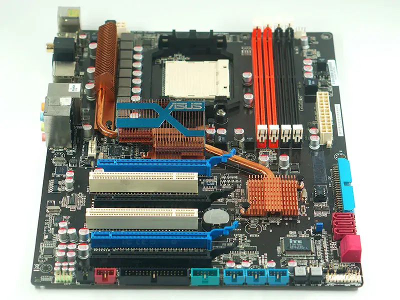 Asus M4A79T DELUXE Hauptplatine AM3 / 790FX