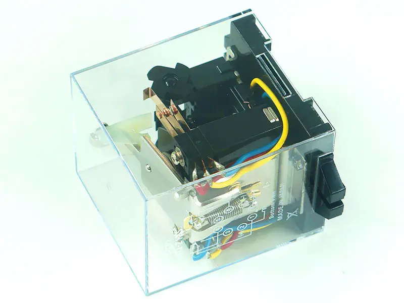 Omron Relais G4Q-212S DC24V