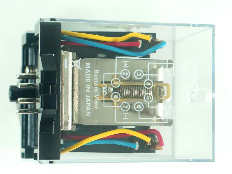 Omron Relais G4Q-212S DC24V
