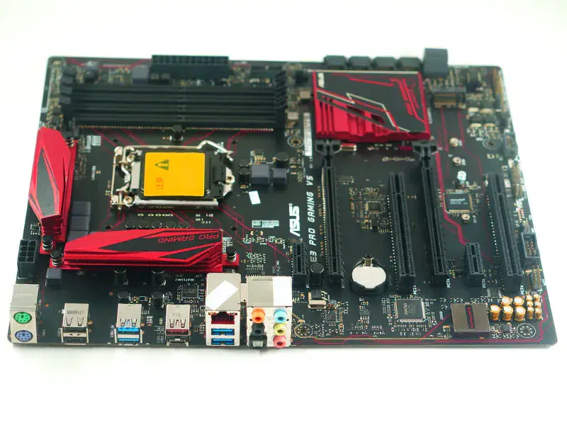 Asus E3 PRO GAMING V5 Hauptplatine C232 LGA 1151 E3 1231V5