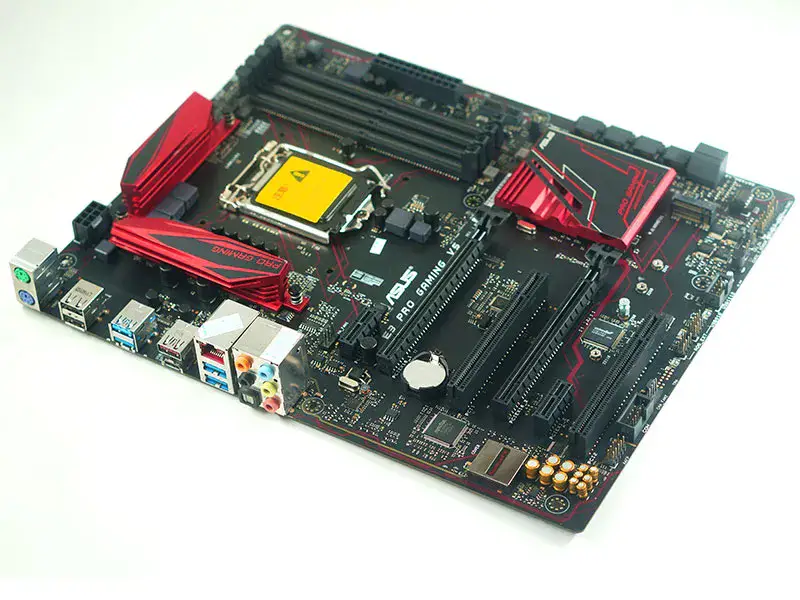 Asus E3 PRO GAMING V5 Hauptplatine C232 LGA 1151 E3 1231V5