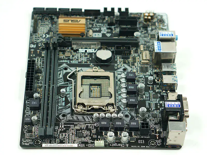 Asus H110M-PLUS Hauptplatine