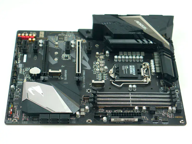 Gigabyte GA Z390 AORUS ELITE Hauptplatine