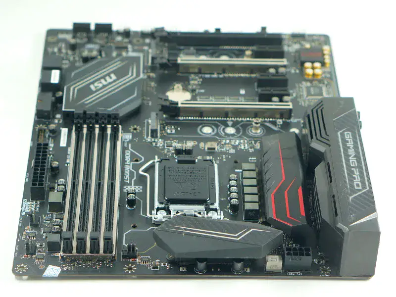 MSI Z270 GAMING PRO CARBON Hauptplatine DDR4