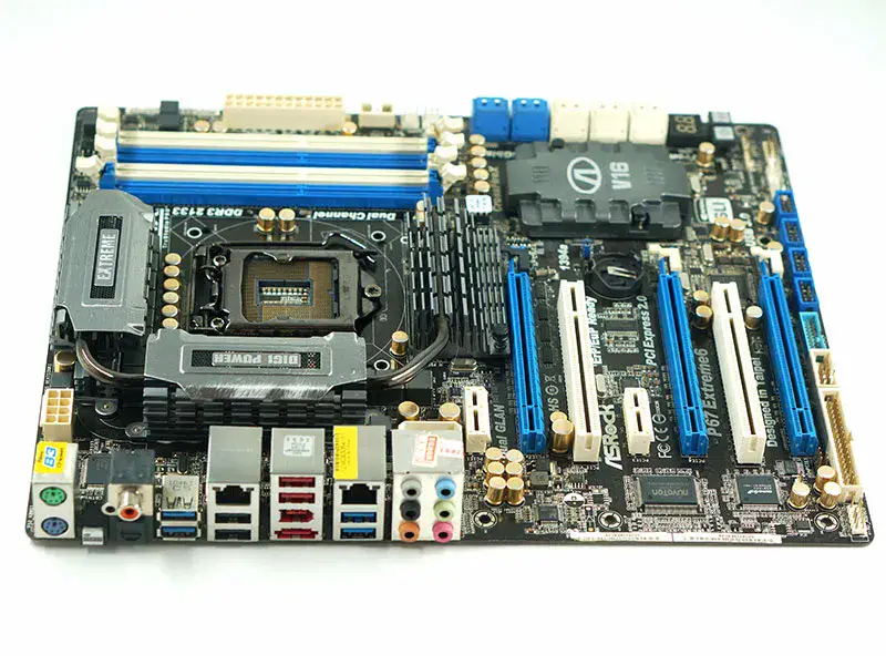 Asrock P67 Extreme6 Hauptplatine